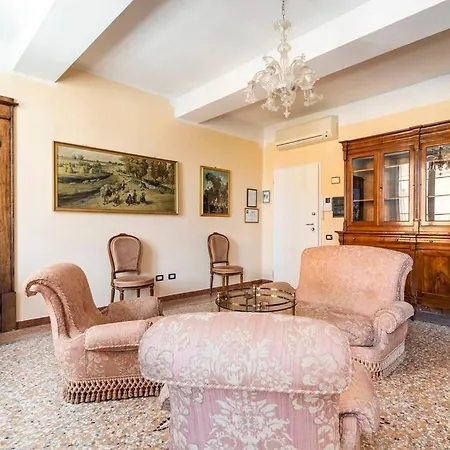 Elegant Apt, Wi-fi And Garden *