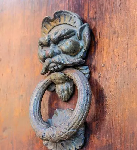 Elegant Apt, Wi-fi And Garden Boloňa