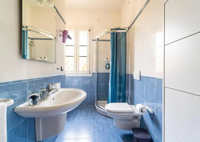 Elegant Apt, Wi-fi And Garden Boloňa