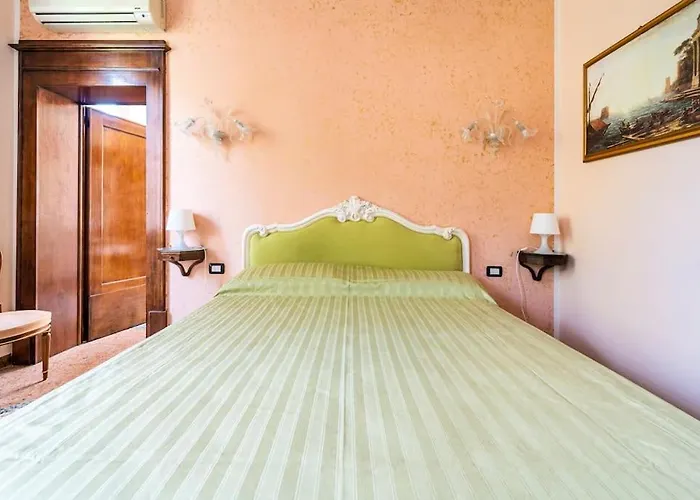 Elegant Apt, Wi-fi And Garden Daire Bolonya
