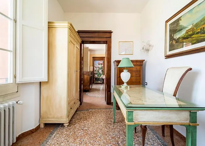 Elegant Apt, Wi-fi And Garden Apartment *