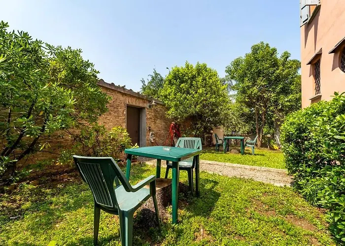 Elegant Apt, Wi-fi And Garden